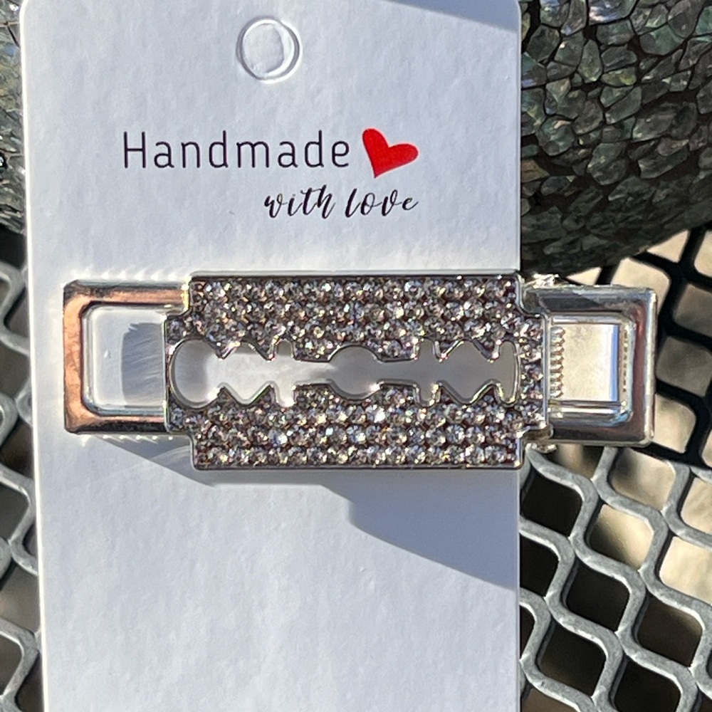 New Razor Blade Rhinestone Hair Clip - Picture 2 of 10